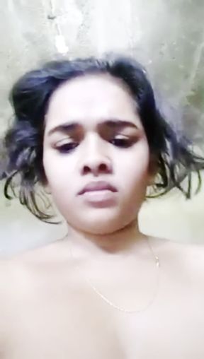 Srilankan Tamil 18 Years Old Girl