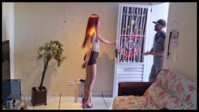 Mulher casada sem calcinha seduz t&#x00E9;cnico!