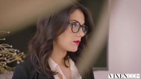 Personal assistant takes the opportunity to fuck her boss