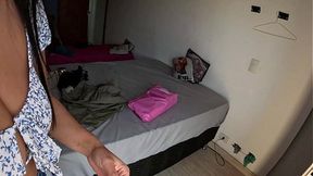 Ass and plug show with the big asses talking about anal