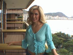 Sexo com madrasta loira deliciosa - Picking up lonely cougars on vacation that are craving big dick