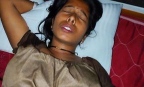 Stepsister sex - Meri chhoti sharma rahi he, kiv ki vah pahli bar kar Kari he, uski pyasi chut me mene Aaj finally land dal diya