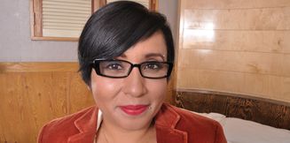 Spanish mature latina showing her pink pussy