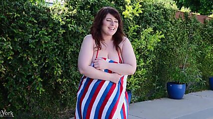 Banging Horny Chick at the Pool Party Roleplay