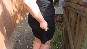 When the hairy pussy&#x1F32E;&#xFE0F; leaks &mdash;  the thick ass&#x1F351; begins to release  Lots of urine on the street in public