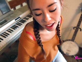 I CAN'T Cheat on my Boyfriend!