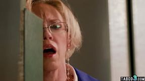 Busty MILF gets rough anal&#x1F44C; from massive cock&#x1F32D; in quiet library